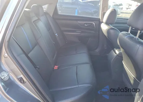 2018 Nissan Altima 2.5 z USA, uszkodzony, nr VIN 1N4AL3AP5JC282098